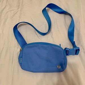 Bright blue lululemon everywhere belt bag